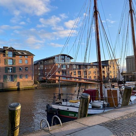 Simmerdeis Am Hafen 胡苏姆 外观 照片