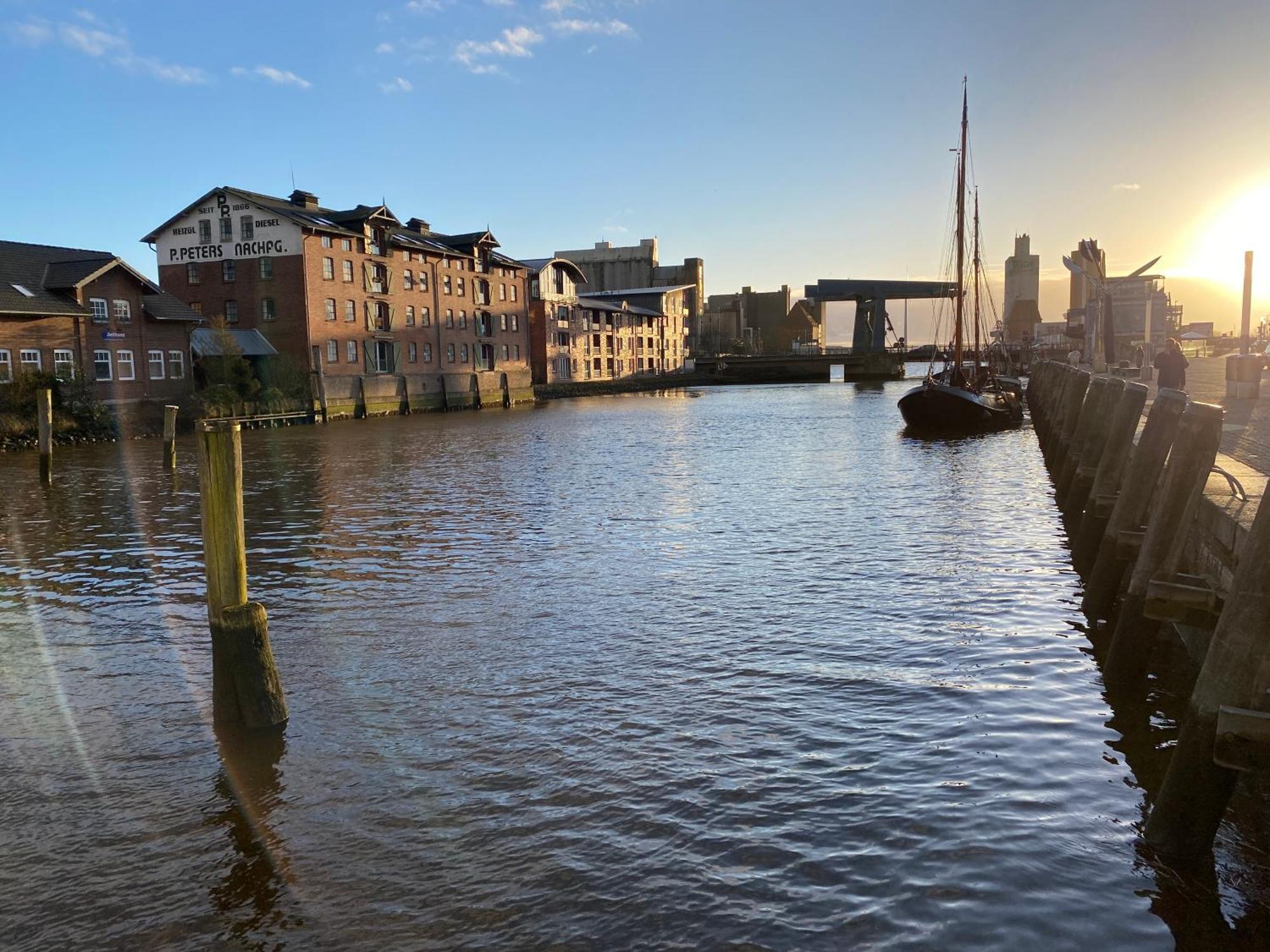 Simmerdeis Am Hafen 胡苏姆 外观 照片