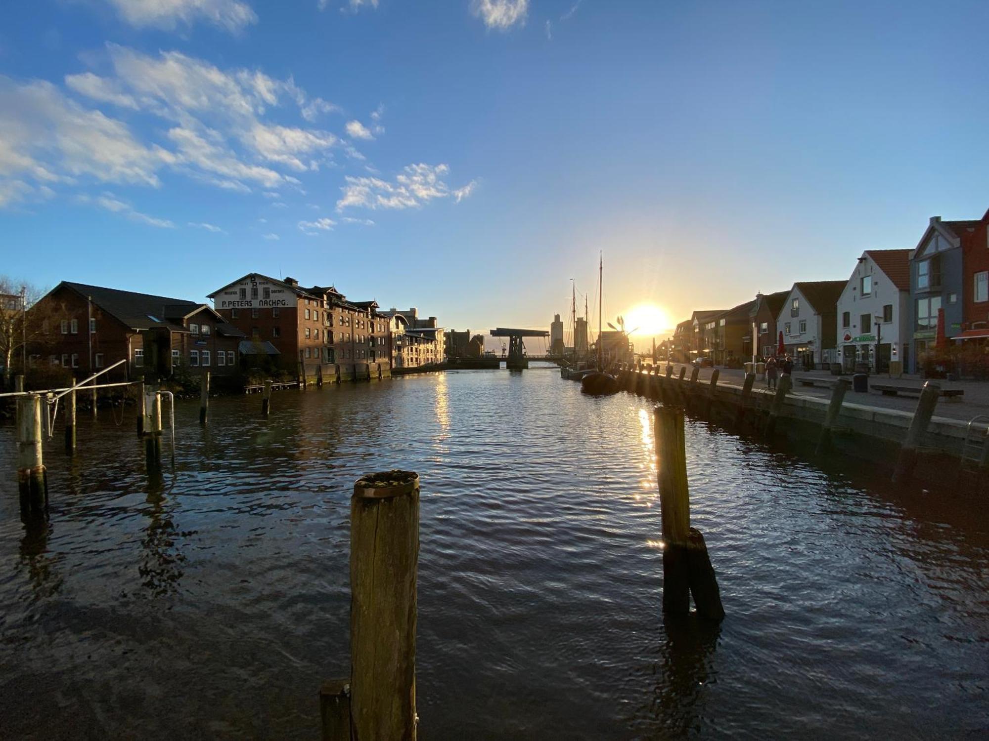 Simmerdeis Am Hafen 胡苏姆 外观 照片